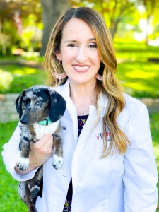 Julie Chabira – Chastain Veterinary Medical Group